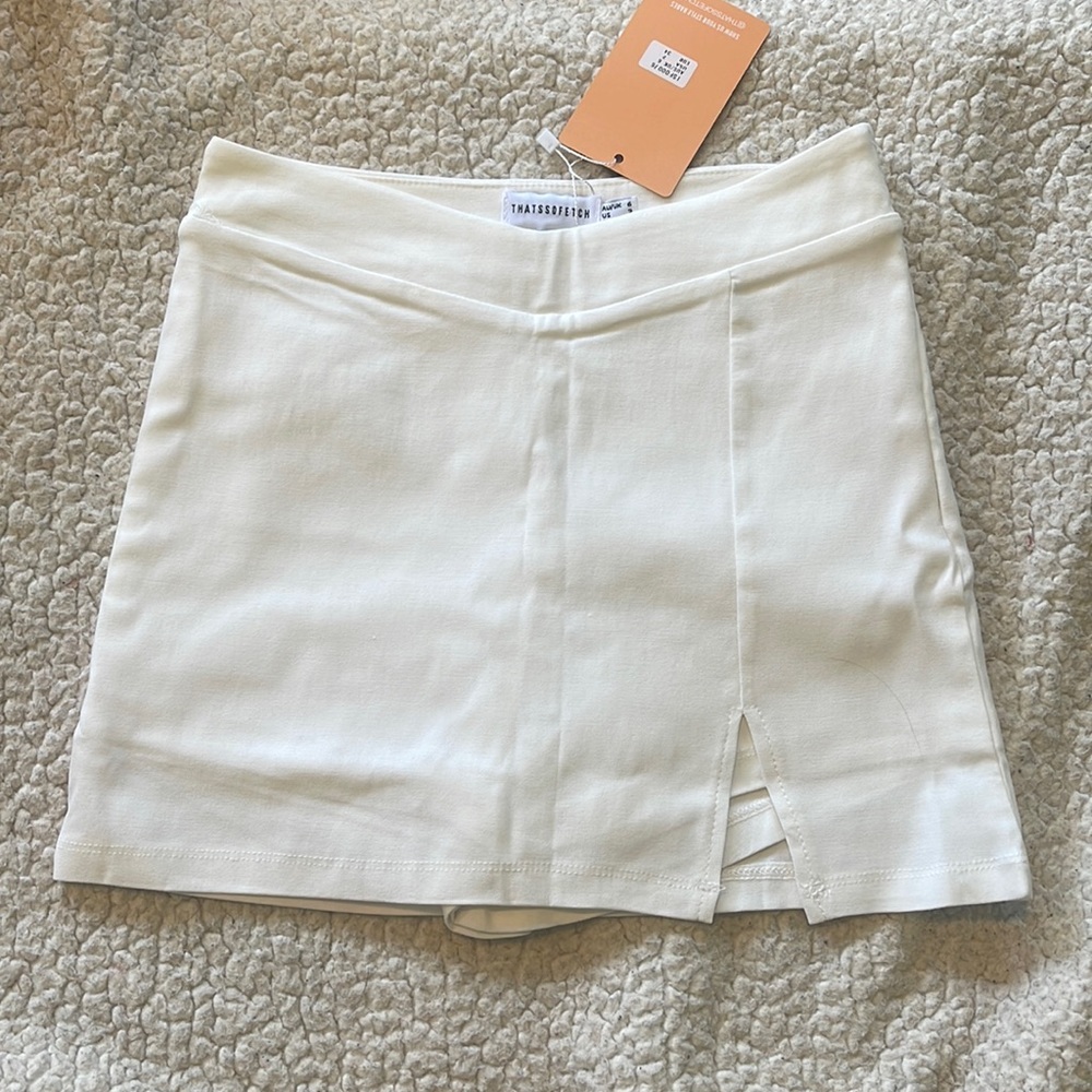 That’s So Fetch White Skort